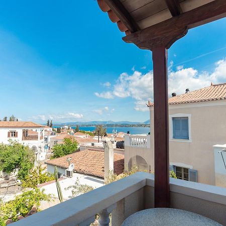 Theo Studios & Apartments Spetses Town Exterior photo